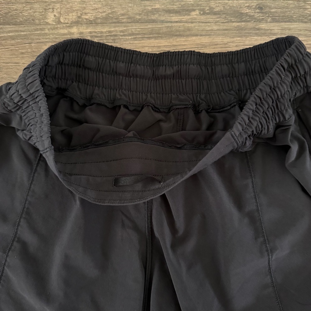 Lululemon Black Sleek High-Rise Running Short Athletic Activewear Gym Shorts 6 - Picture 6 of 11